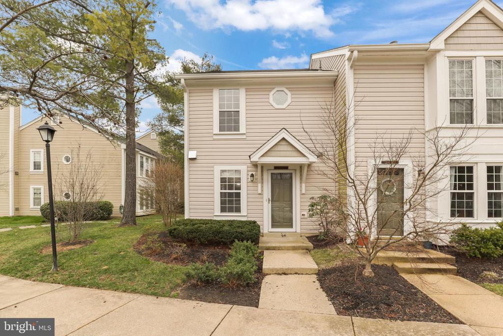 2403 S WALTER REED DRIVE S