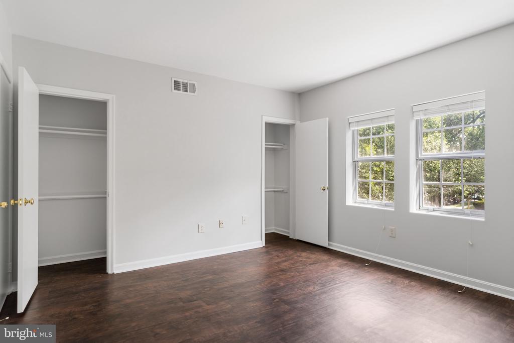 1762 N RHODES STREET Unit: 6-354
