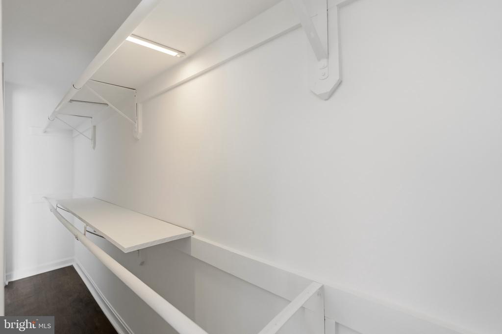 1762 N RHODES STREET Unit: 6-354