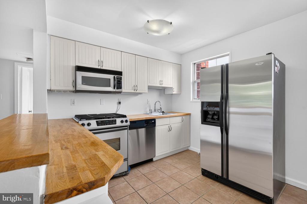 1425 N NASH STREET N Unit: 17