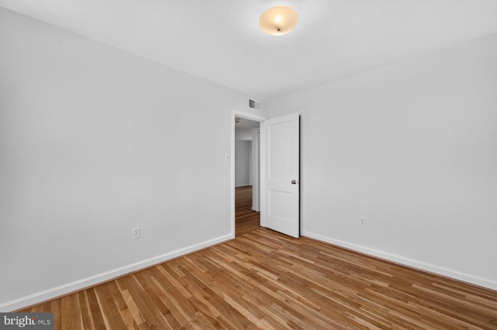 1425 N NASH STREET N Unit: 17