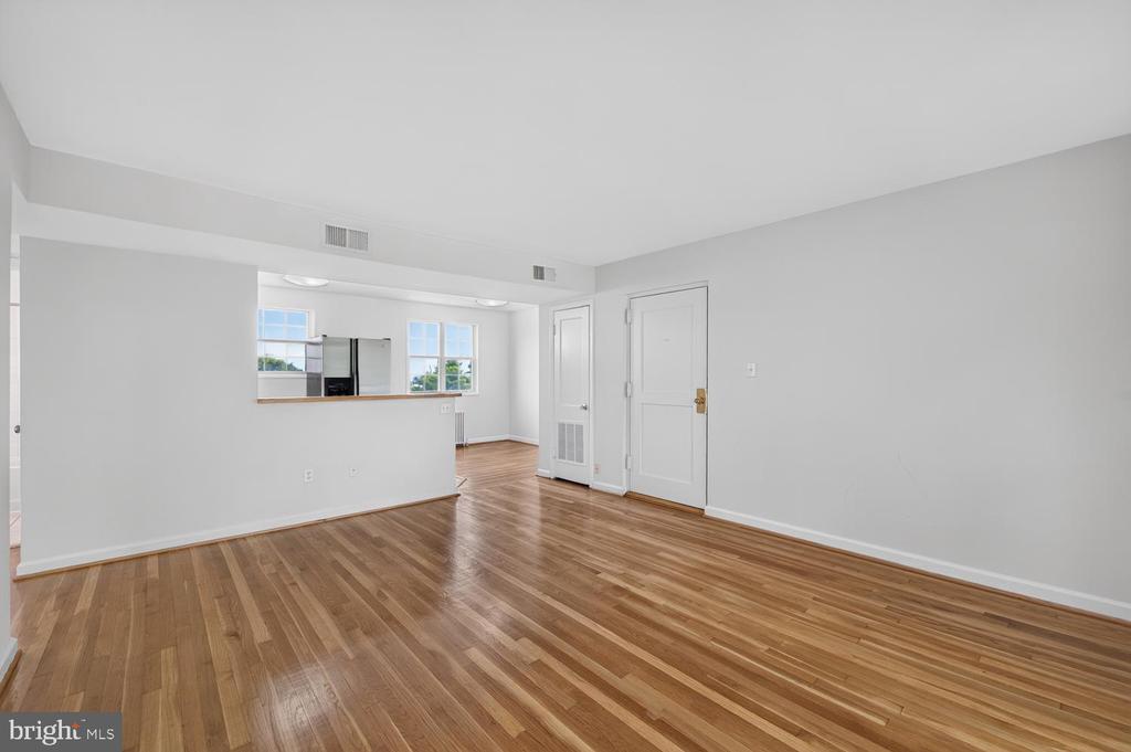 1425 N NASH STREET N Unit: 17