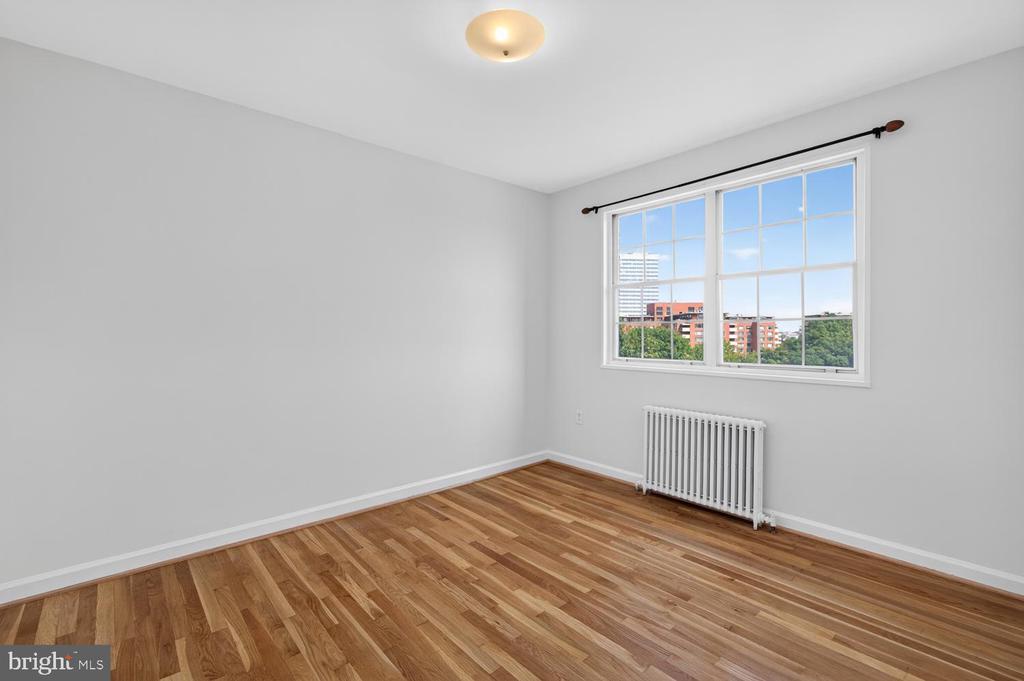 1425 N NASH STREET N Unit: 17
