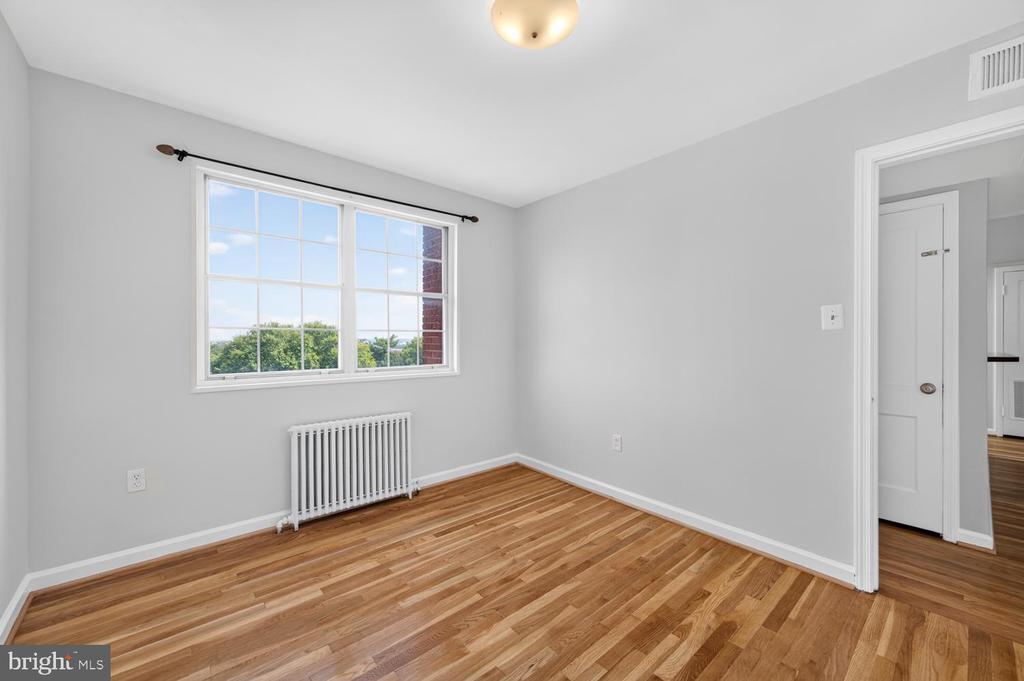 1425 N NASH STREET N Unit: 17