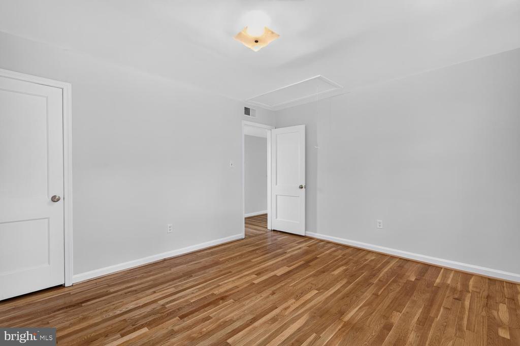 1425 N NASH STREET N Unit: 17