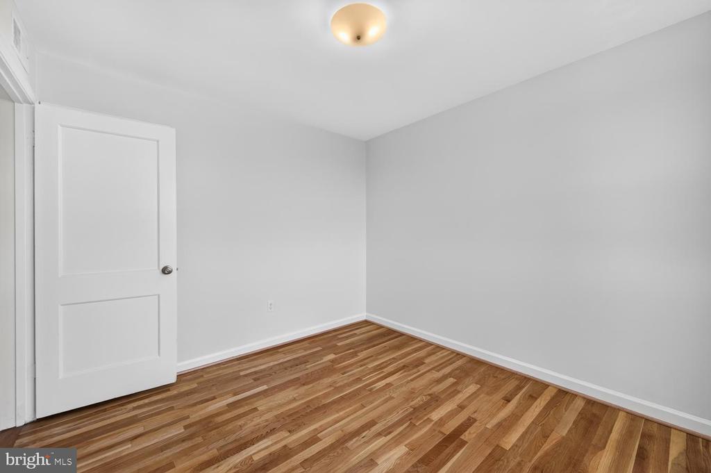 1425 N NASH STREET N Unit: 17