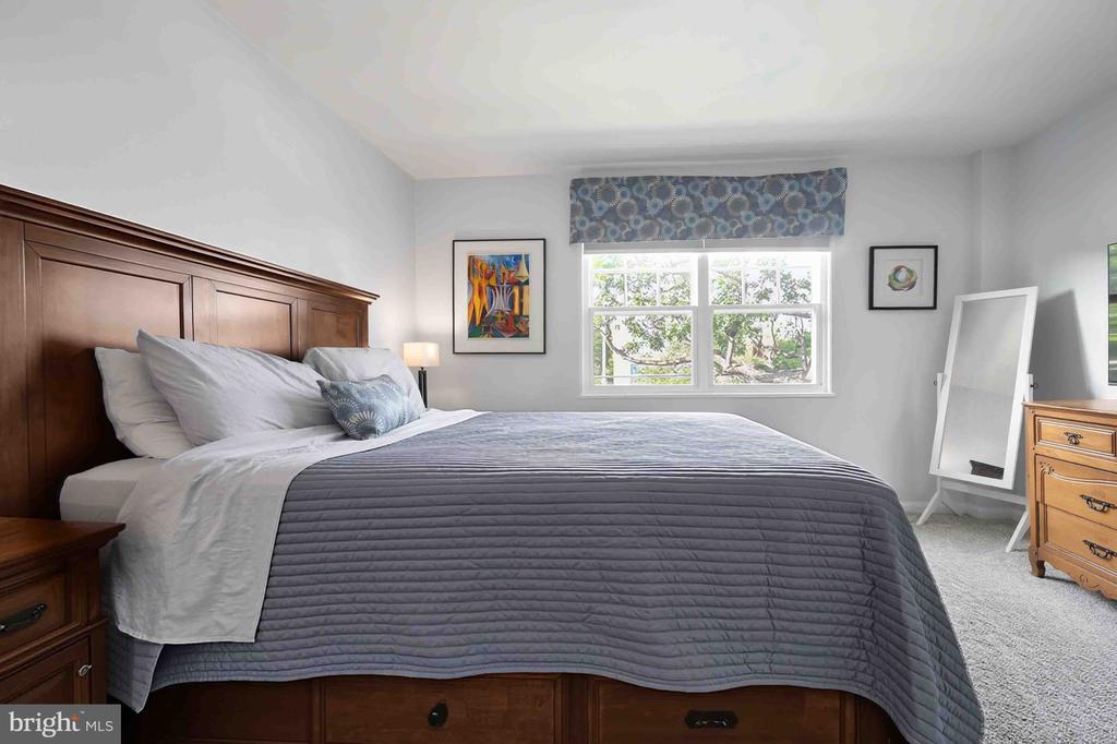 1402 12TH STREET N Unit: S205