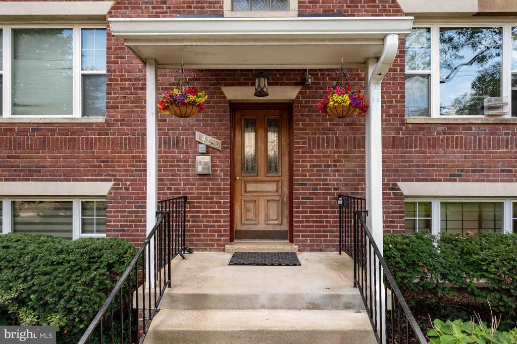 1402 12TH STREET N Unit: S205