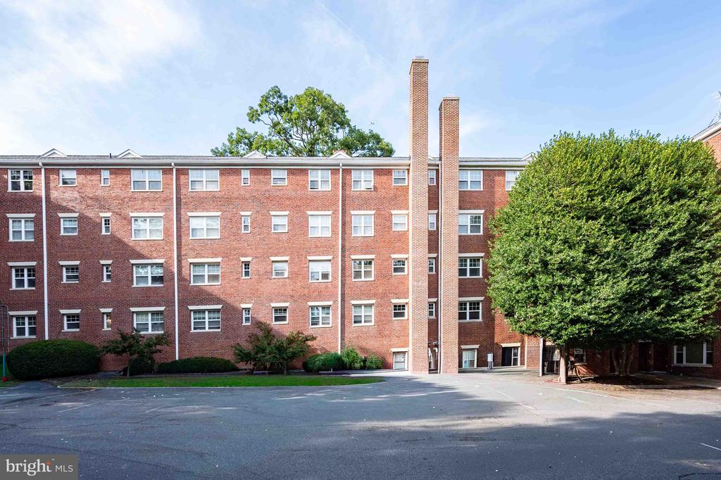 1402 12TH STREET N Unit: S205