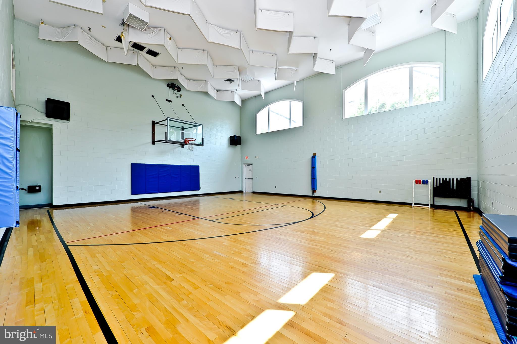 256 CAMERON STATION BOULEVARD