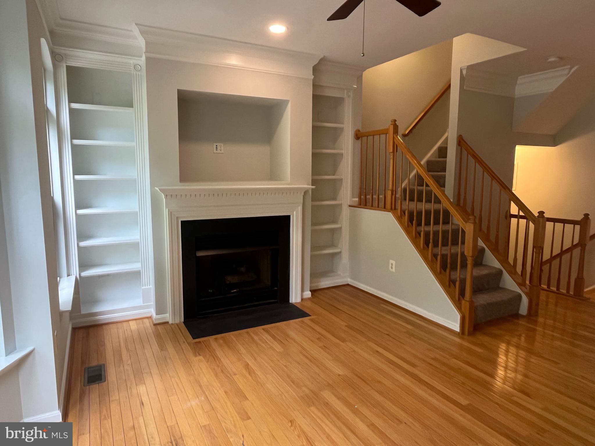 256 CAMERON STATION BOULEVARD