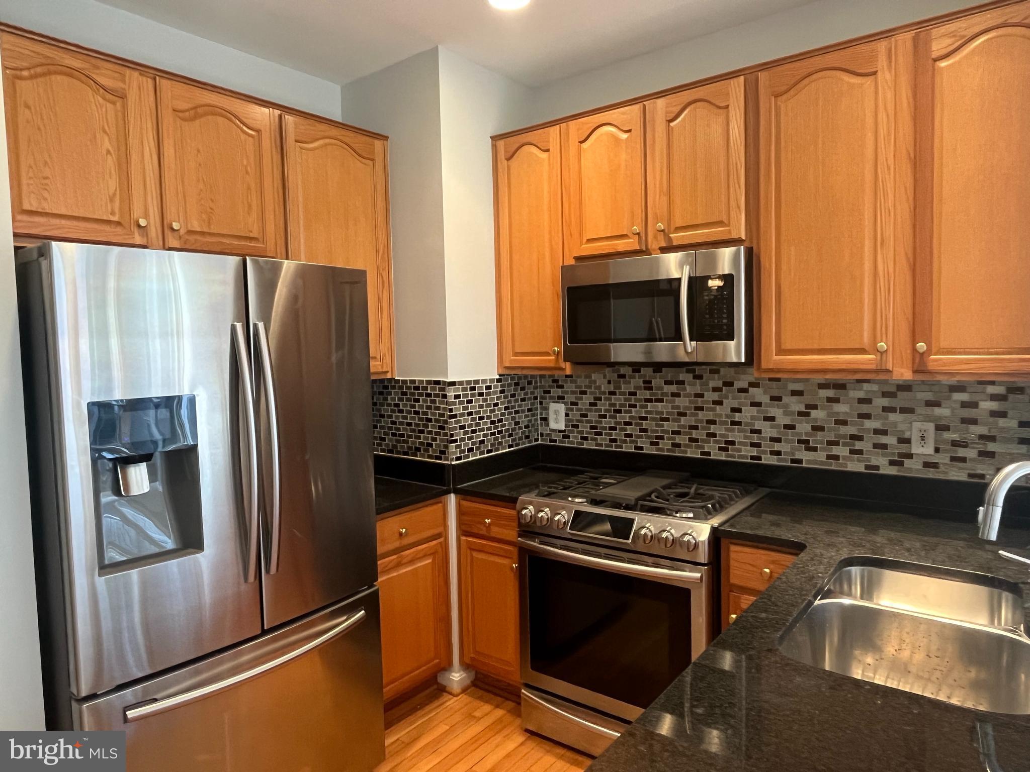 256 CAMERON STATION BOULEVARD