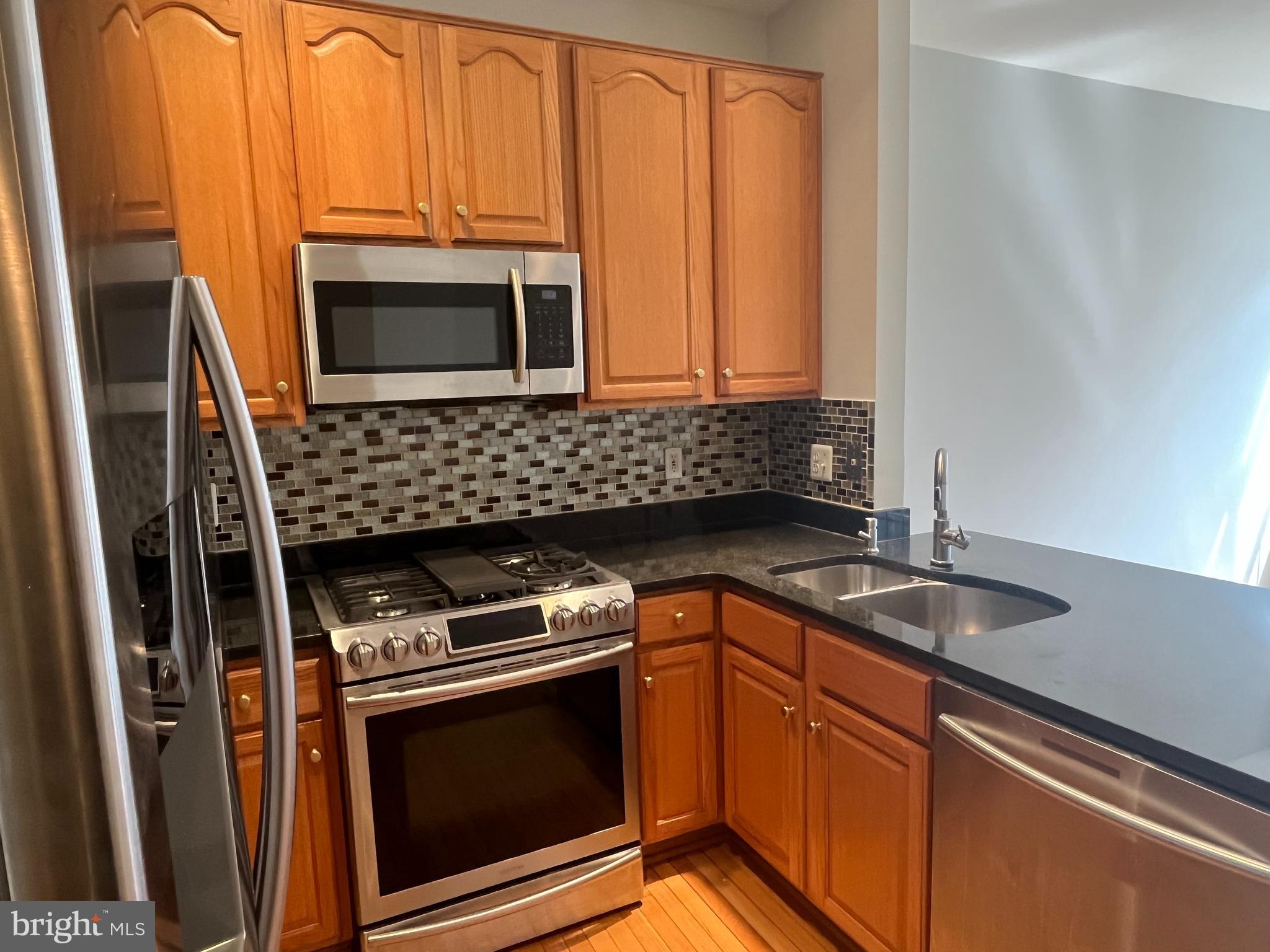 256 CAMERON STATION BOULEVARD