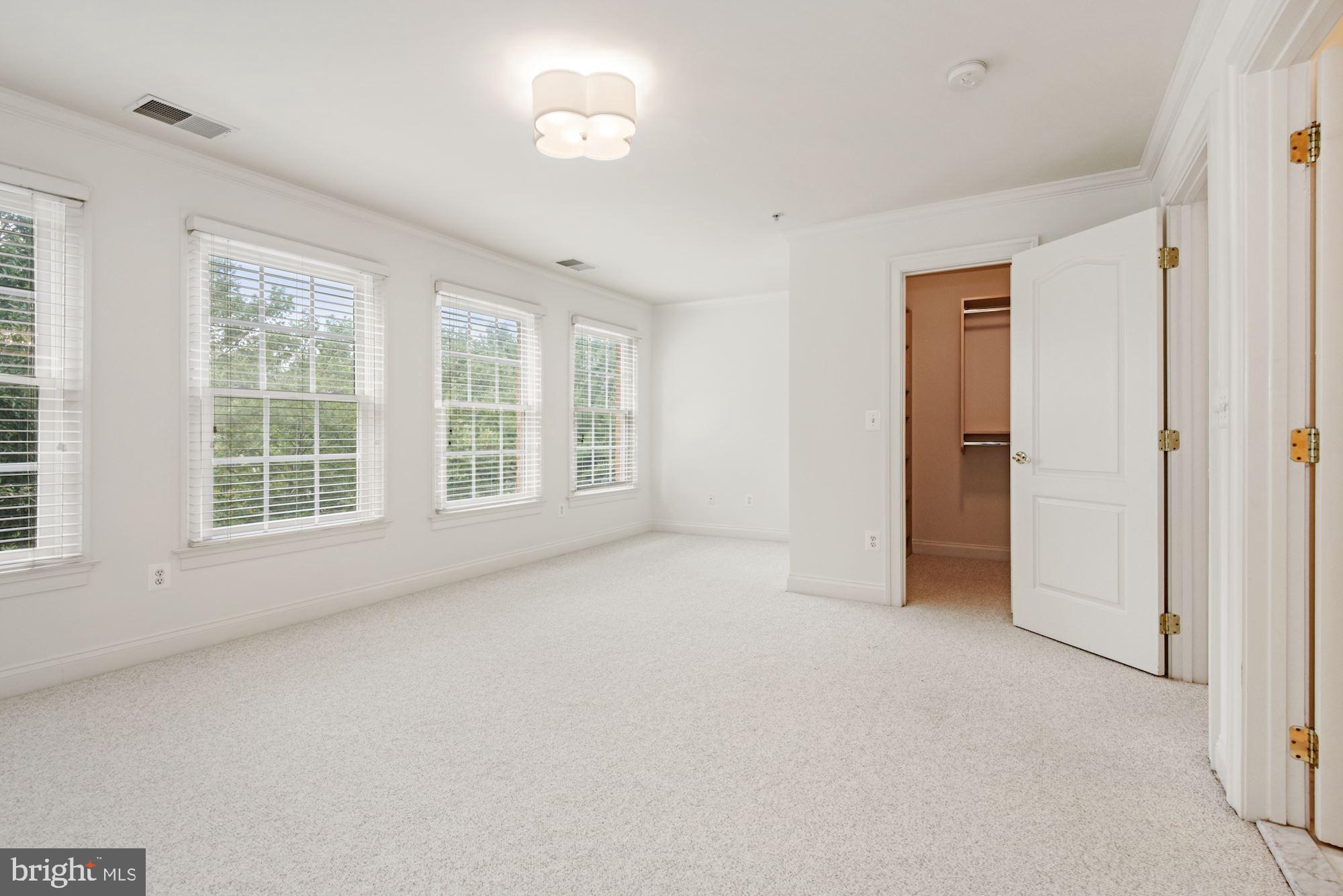 172 CAMERON STATION BOULEVARD