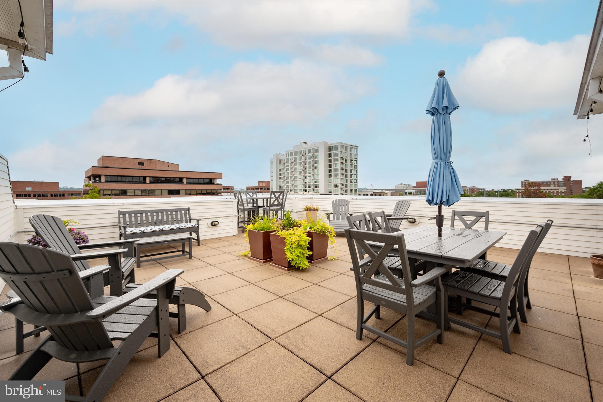 1023 N ROYAL STREET 109