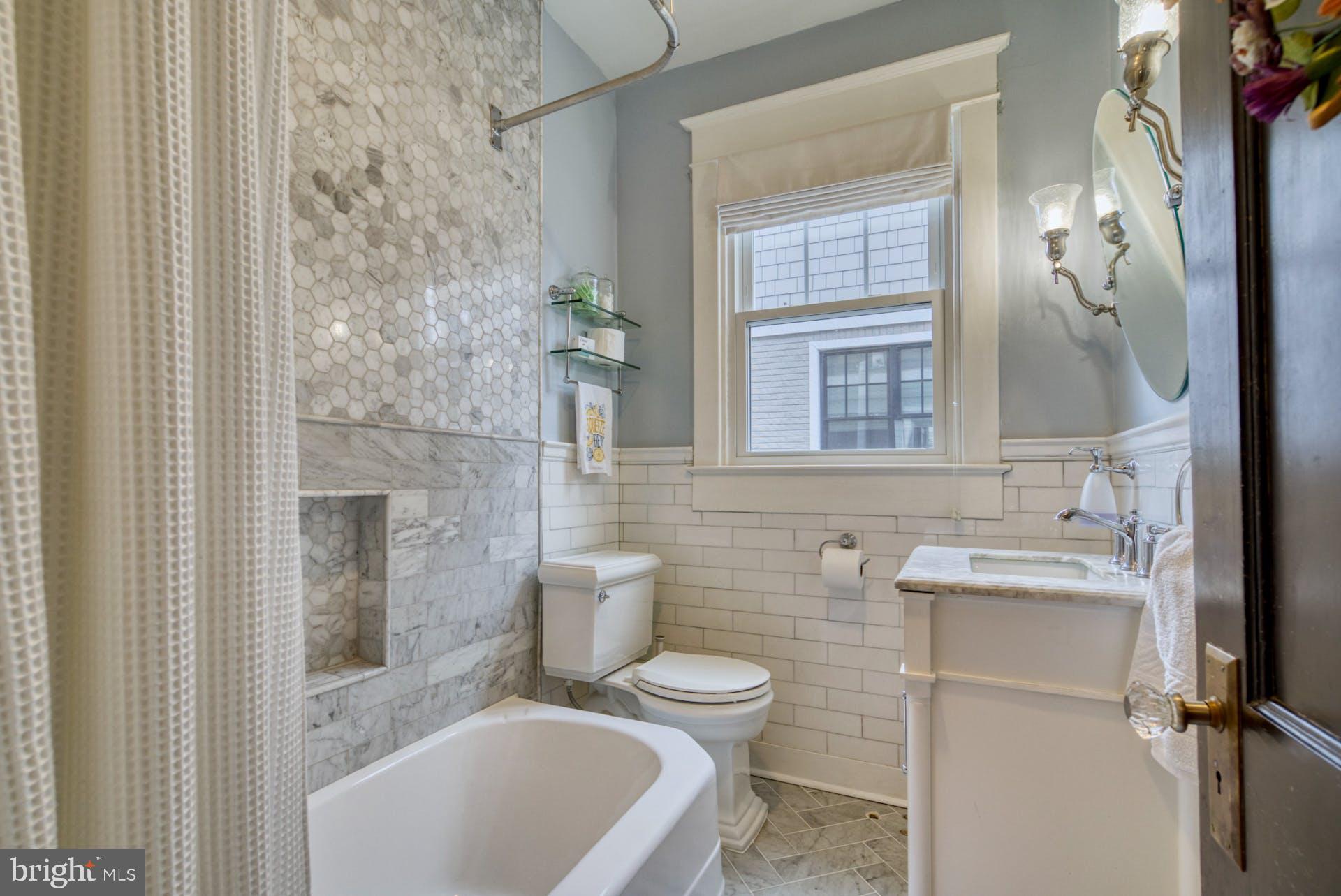 16 W MASONIC VIEW AVENUE