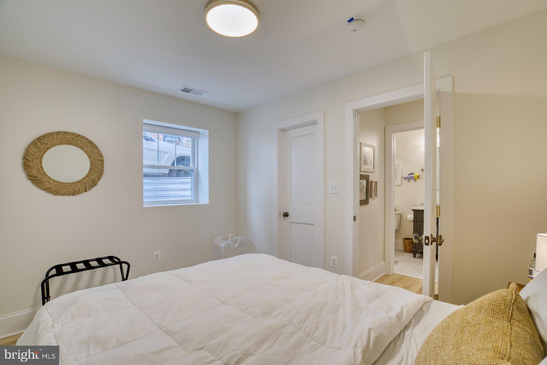 16 W MASONIC VIEW AVENUE