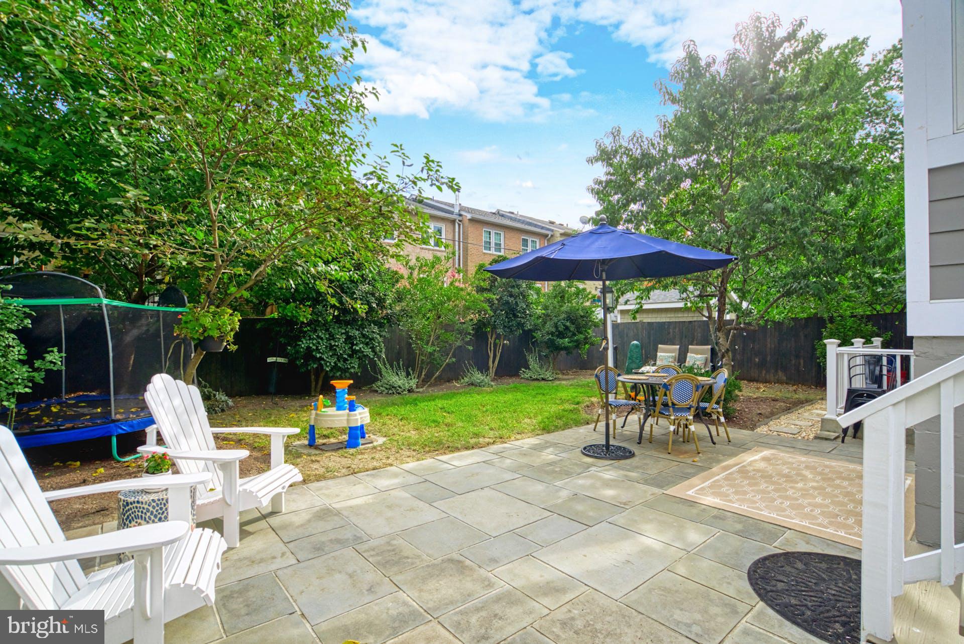 16 W MASONIC VIEW AVENUE