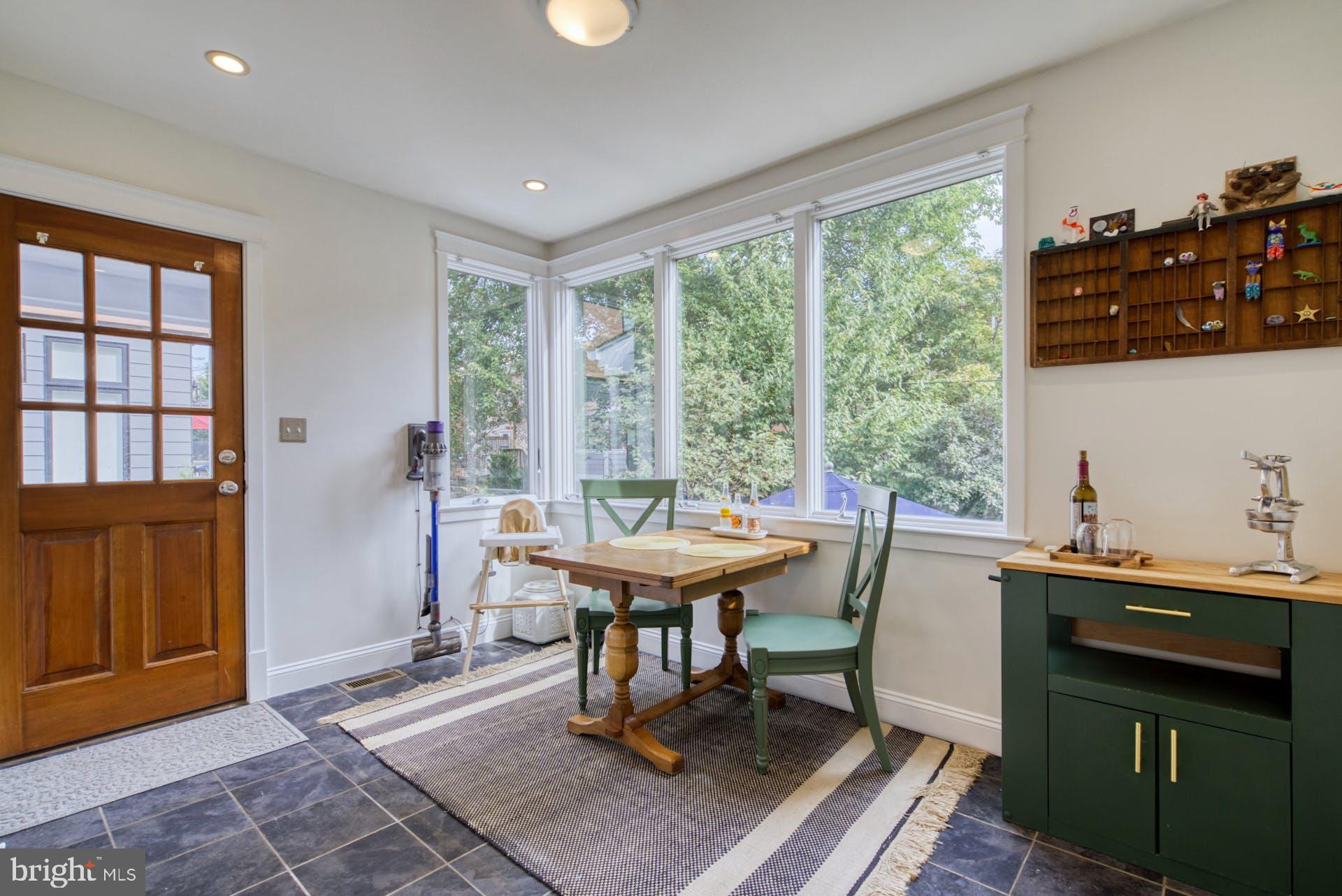 16 W MASONIC VIEW AVENUE