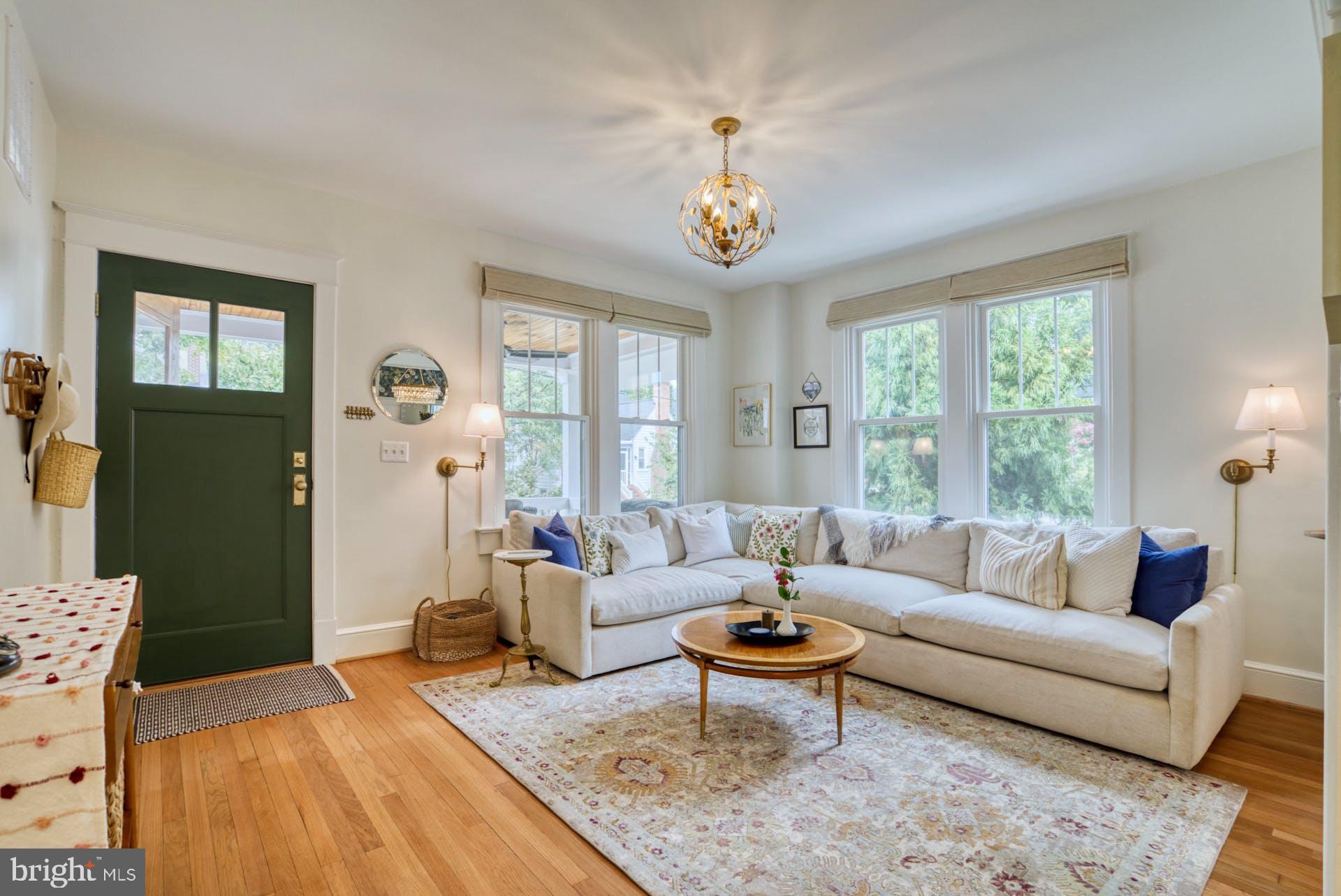 16 W MASONIC VIEW AVENUE