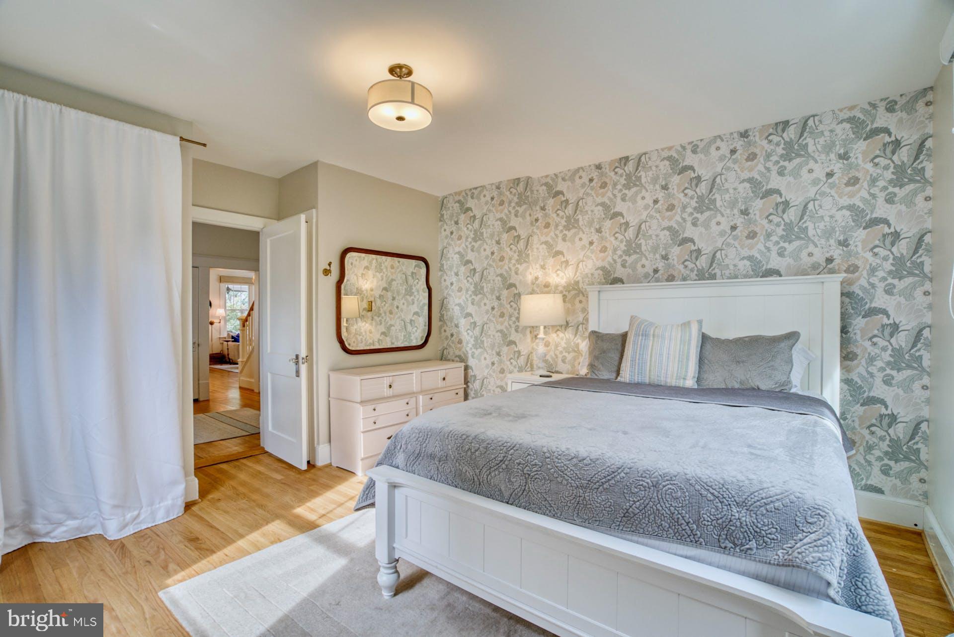 16 W MASONIC VIEW AVENUE