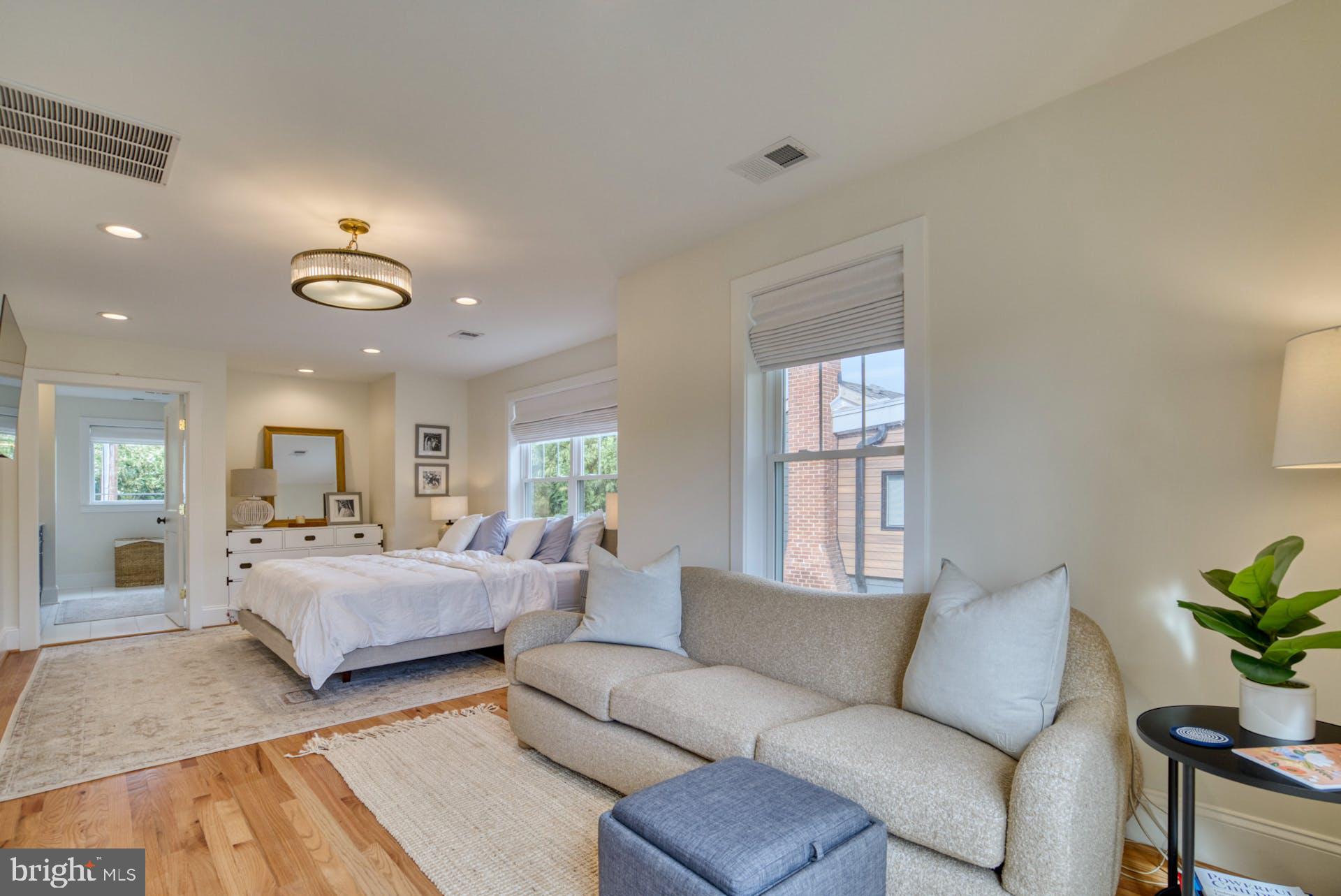 16 W MASONIC VIEW AVENUE