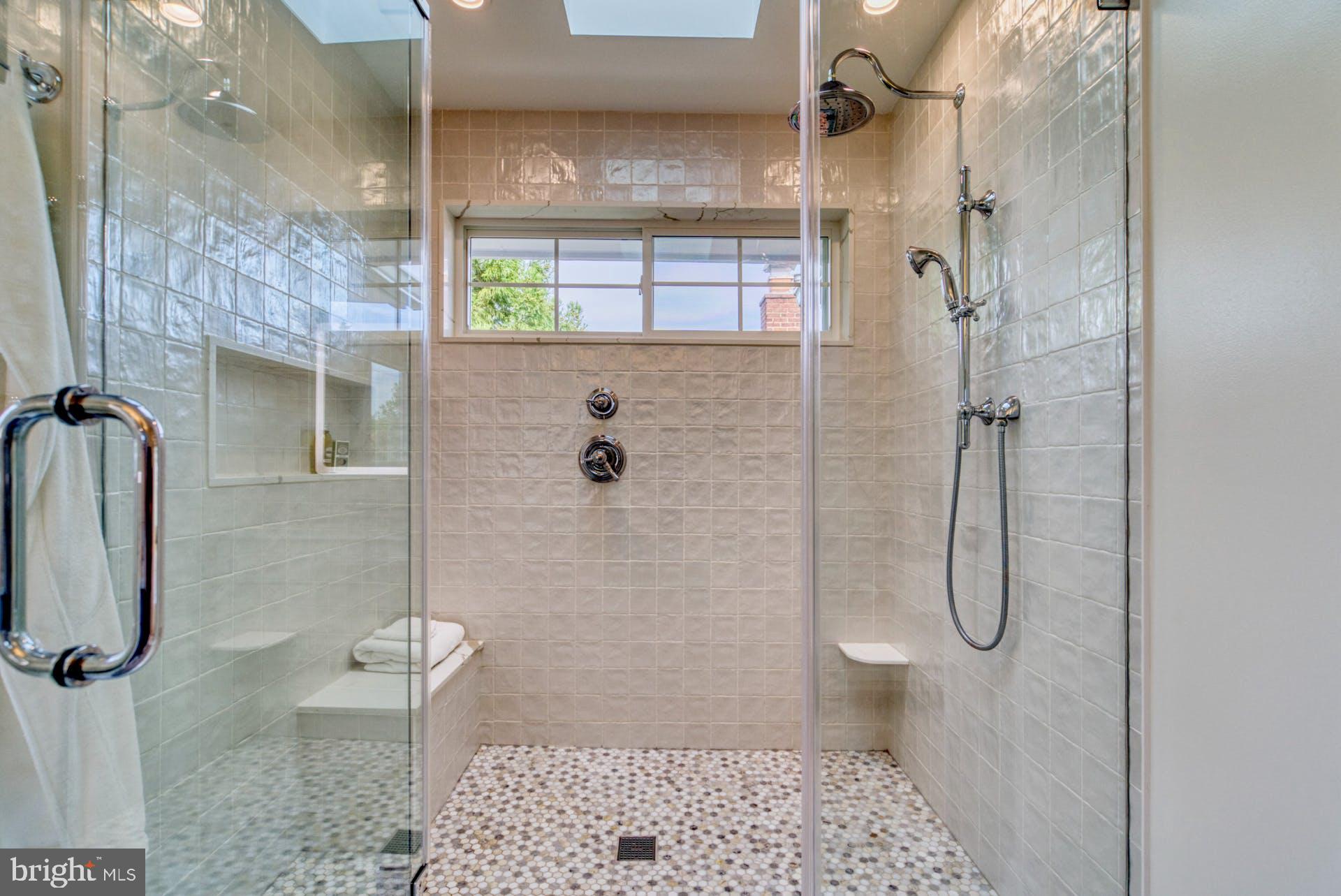 16 W MASONIC VIEW AVENUE