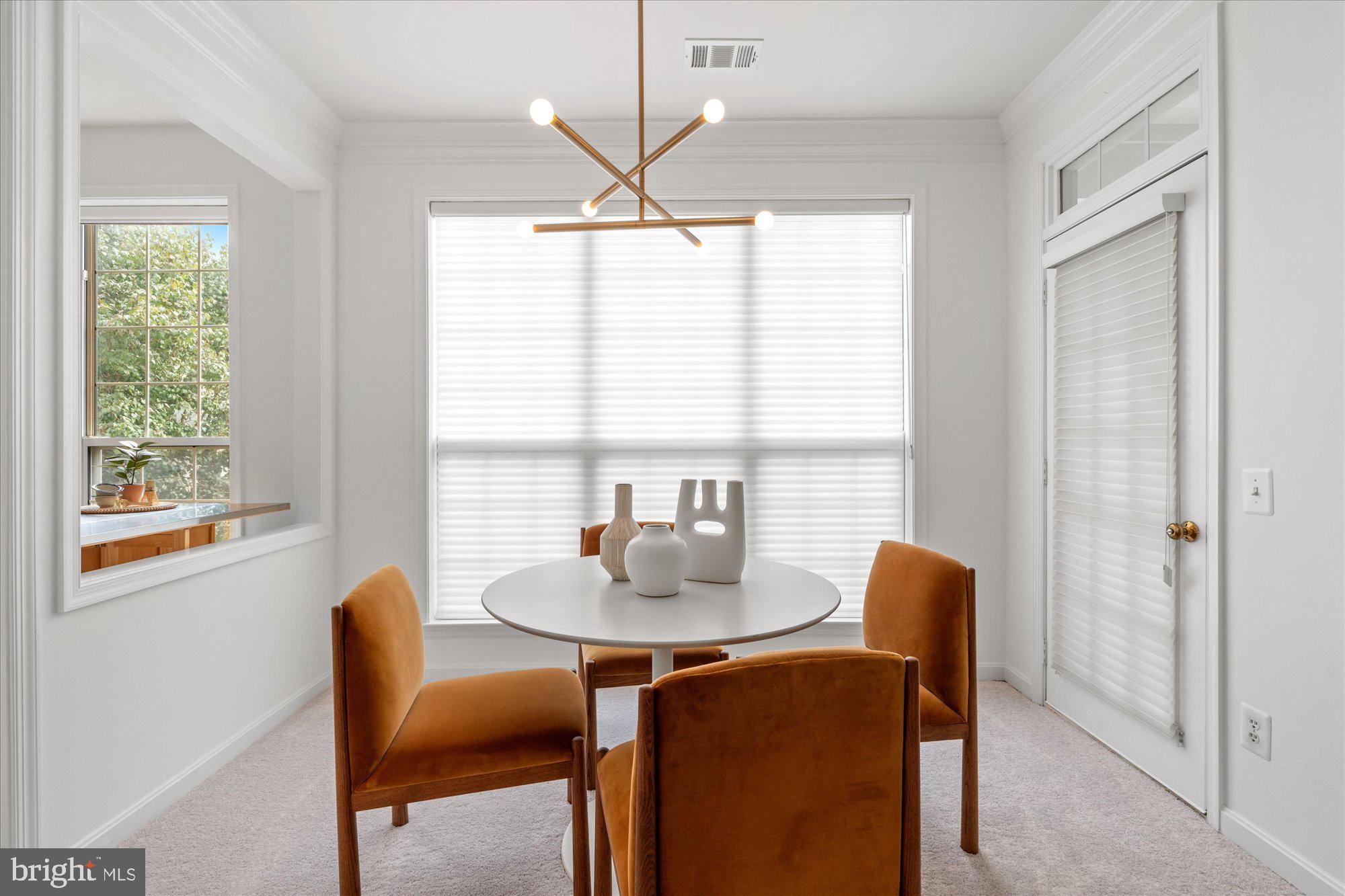 1714 KINGSGATE COURT 302