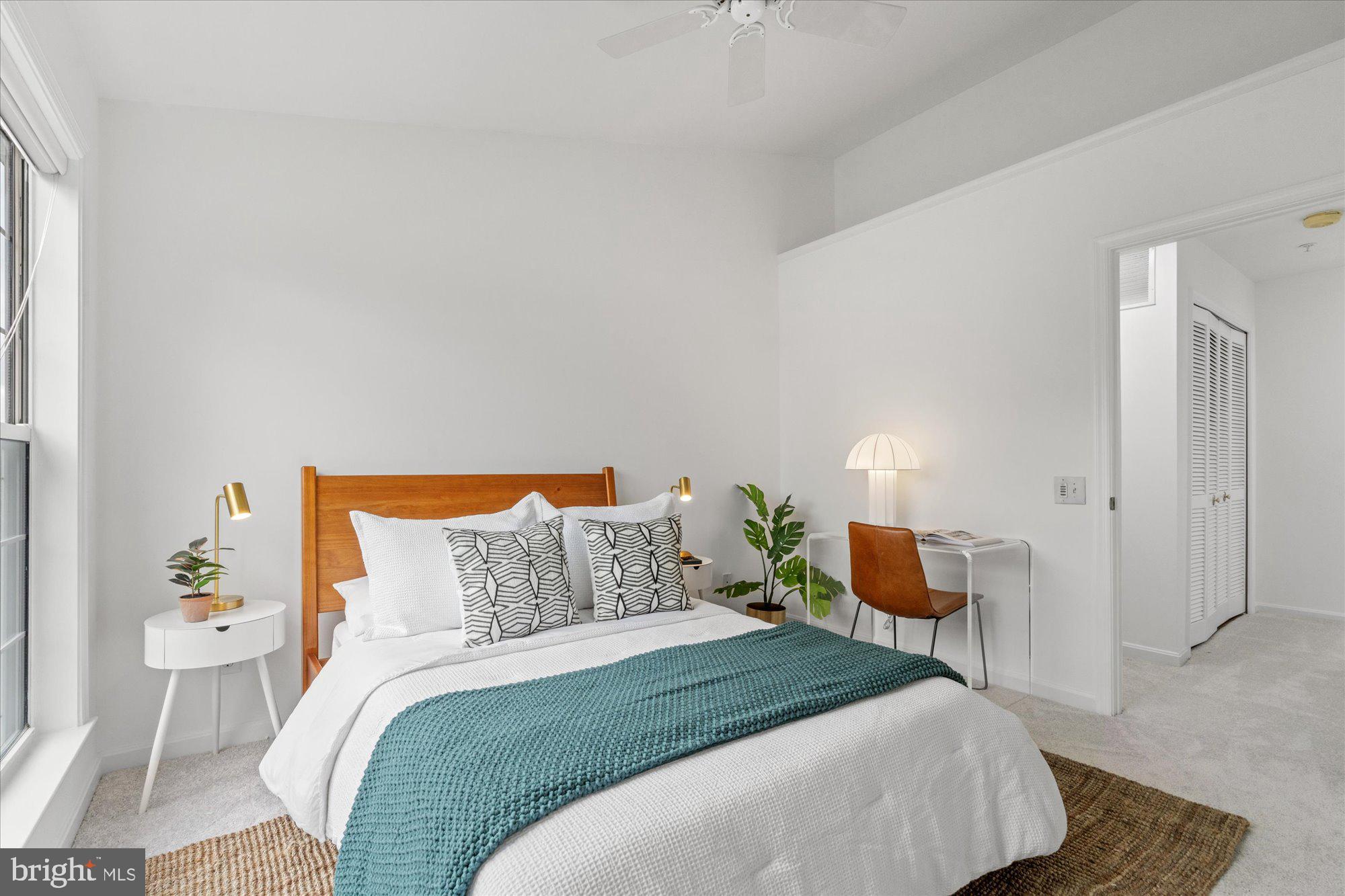 1714 KINGSGATE COURT 302