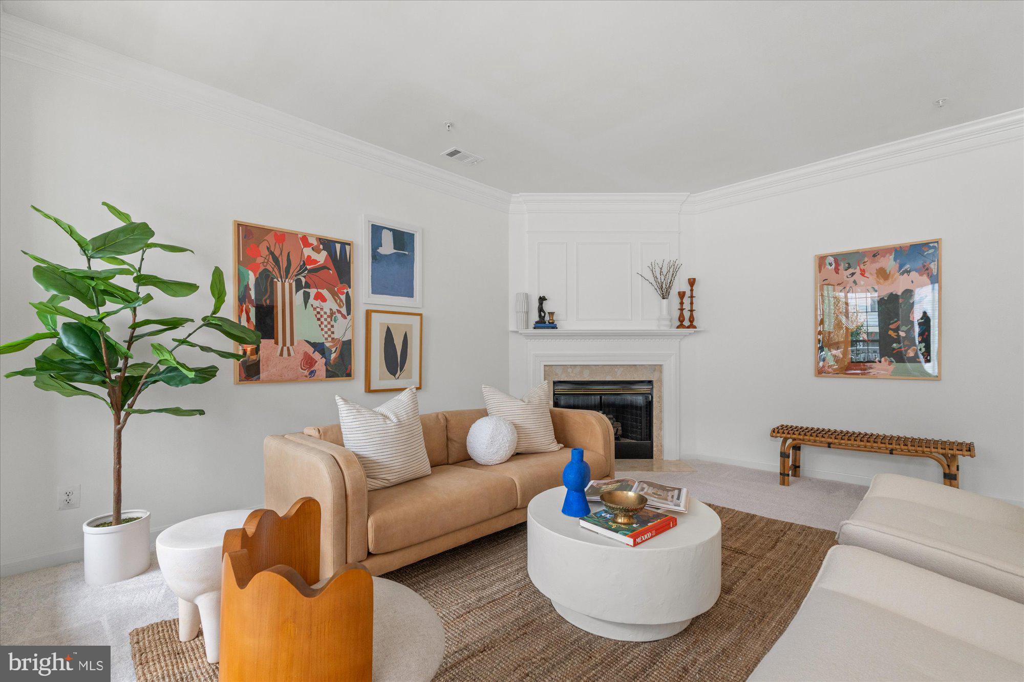 1714 KINGSGATE COURT 302