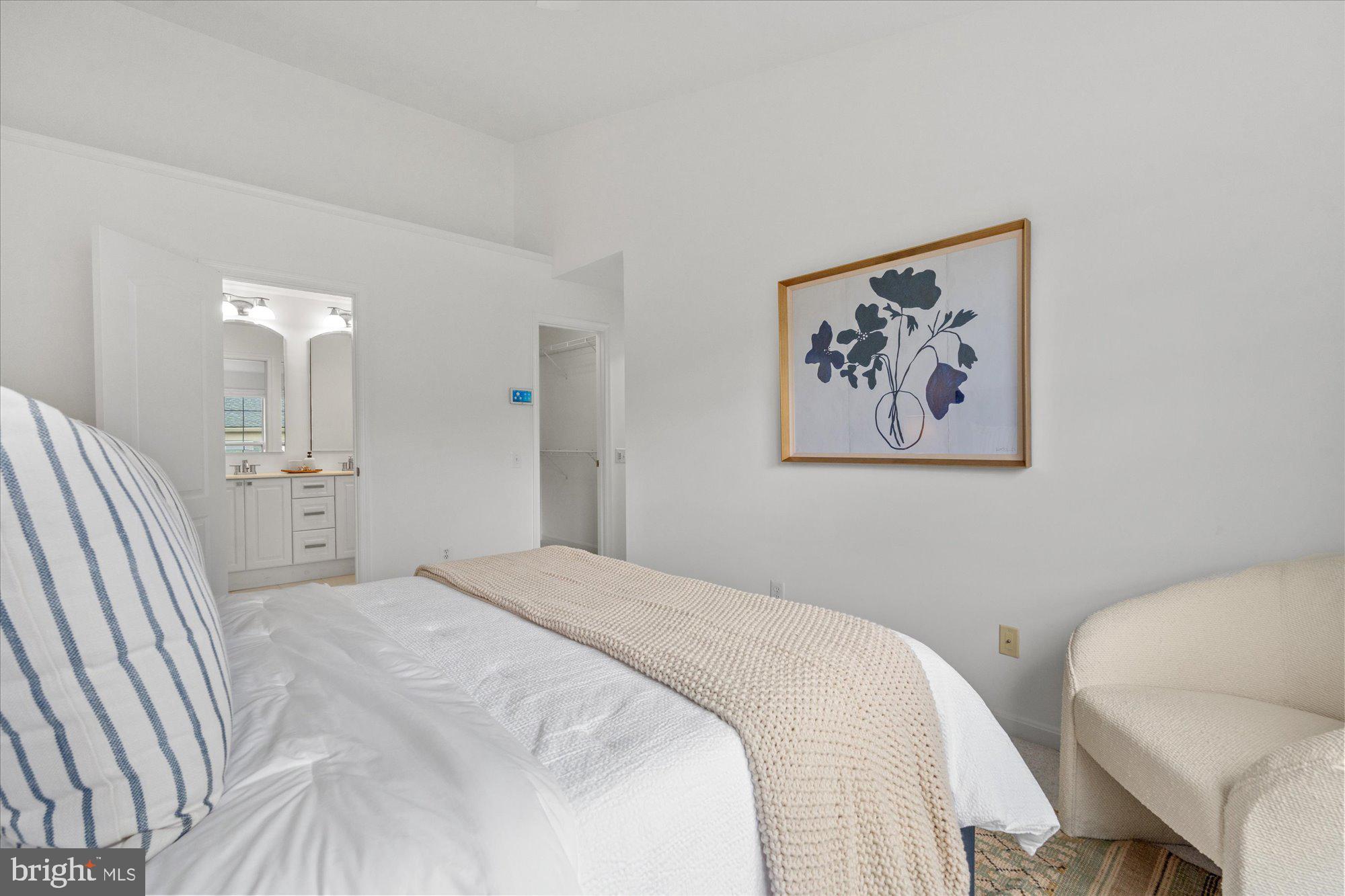 1714 KINGSGATE COURT 302