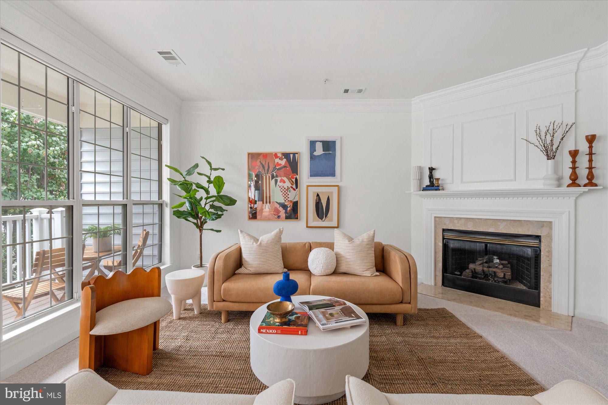 1714 KINGSGATE COURT 302