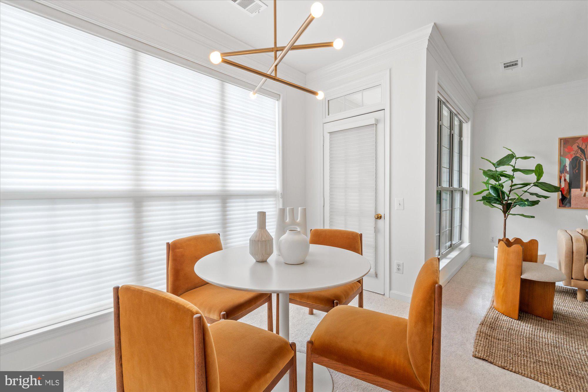 1714 KINGSGATE COURT 302