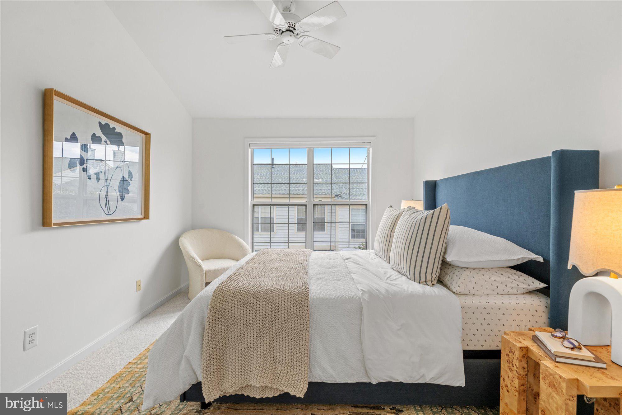 1714 KINGSGATE COURT 302