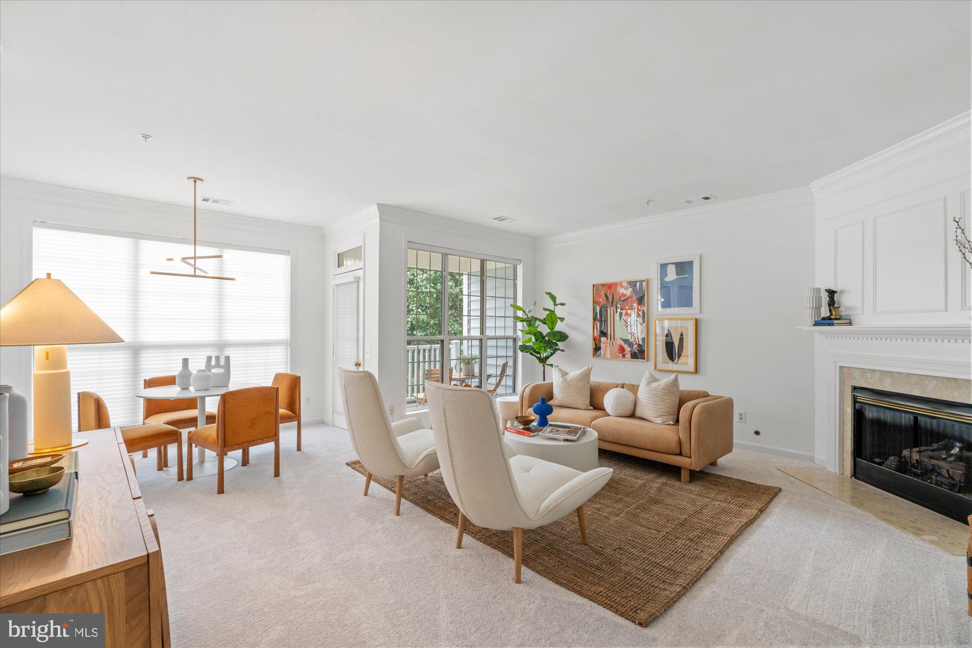 1714 KINGSGATE COURT 302