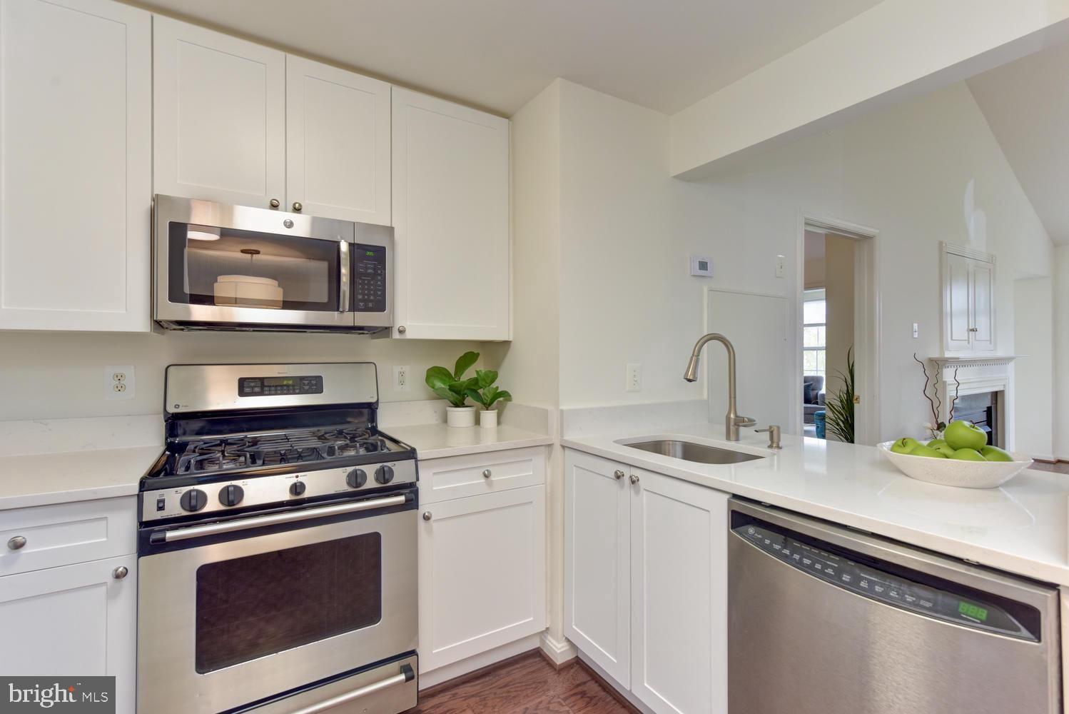 4951 BRENMAN PARK DRIVE 406