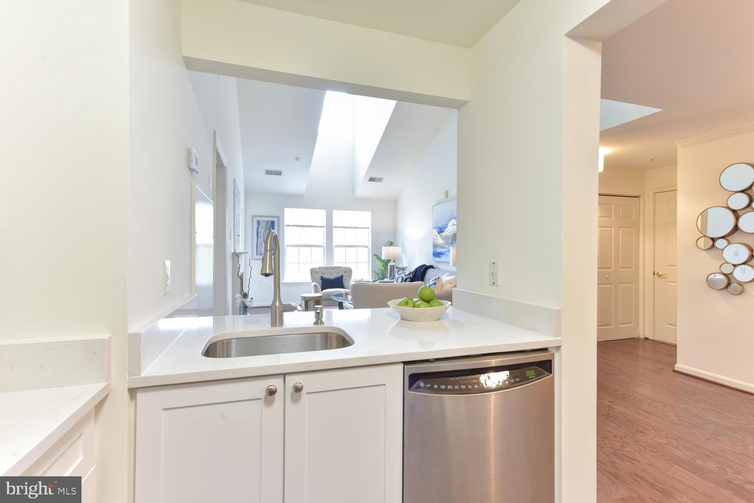 4951 BRENMAN PARK DRIVE 406