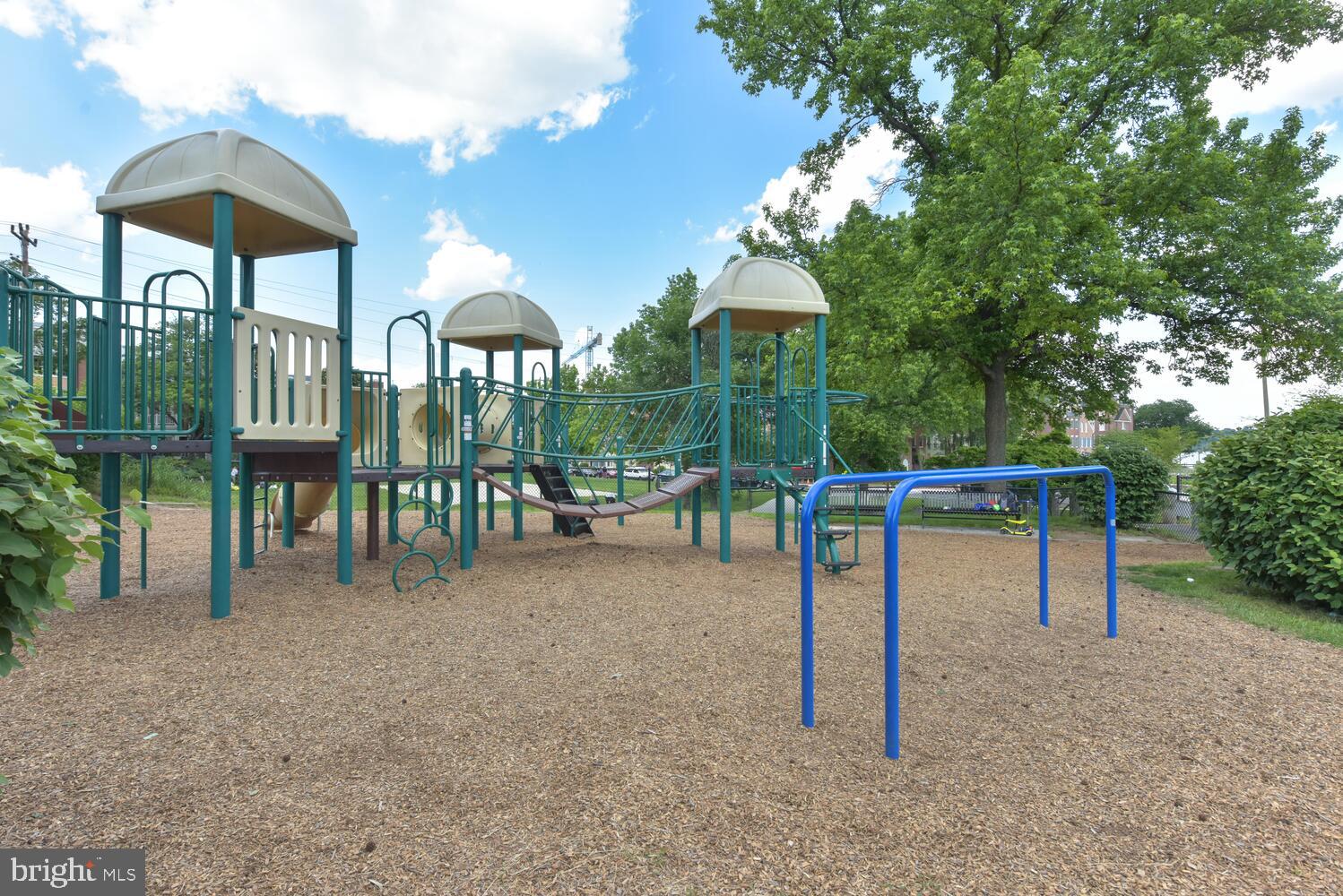 115 N LEE STREET BH208