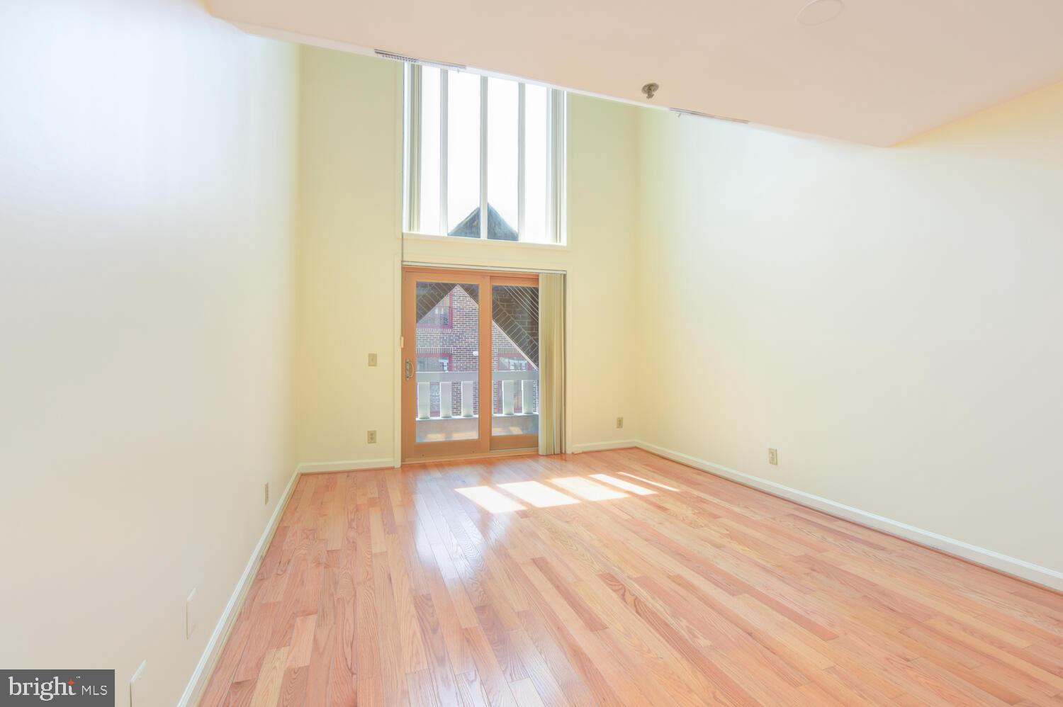 115 N LEE STREET BH208