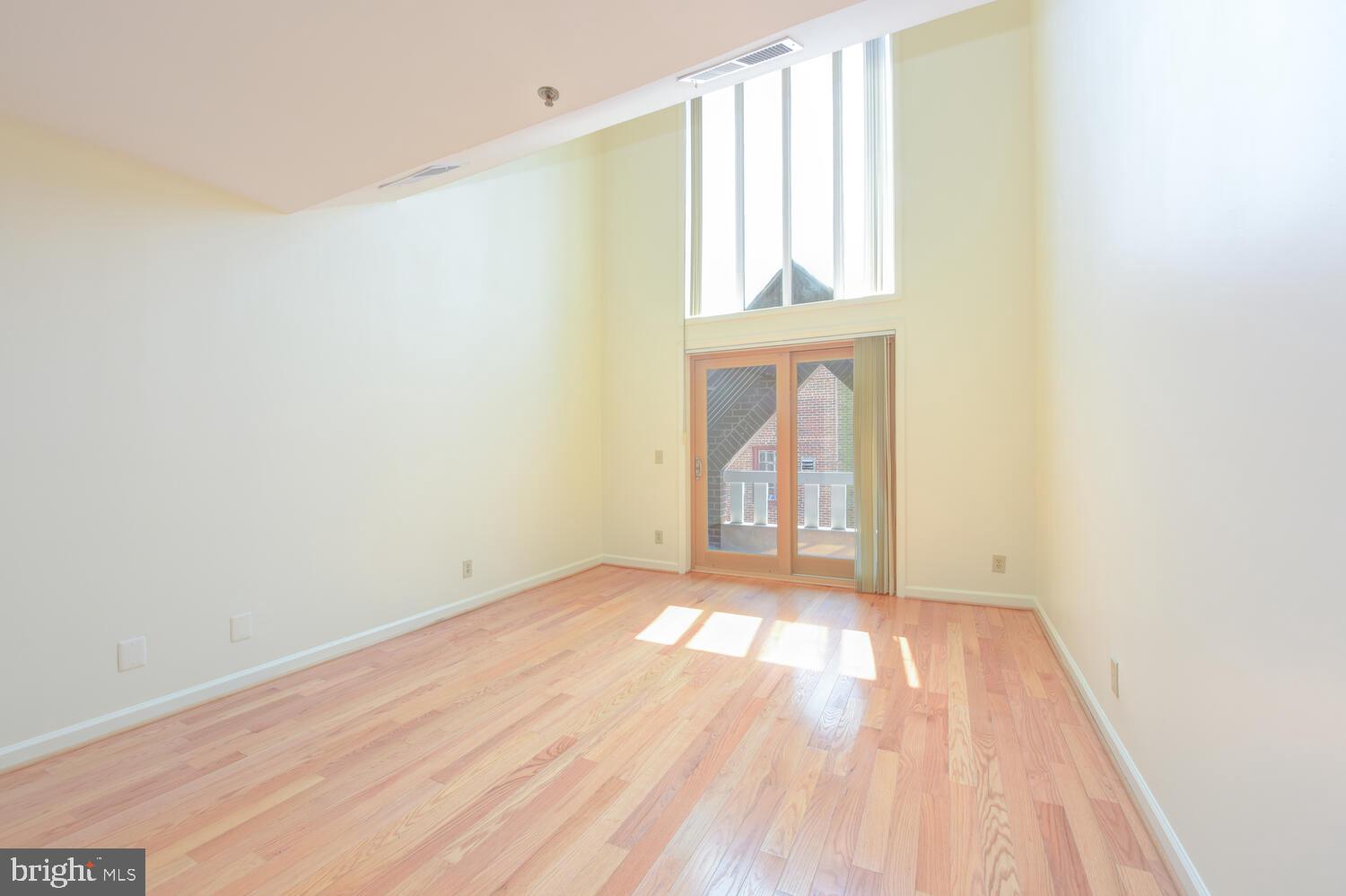 115 N LEE STREET BH208