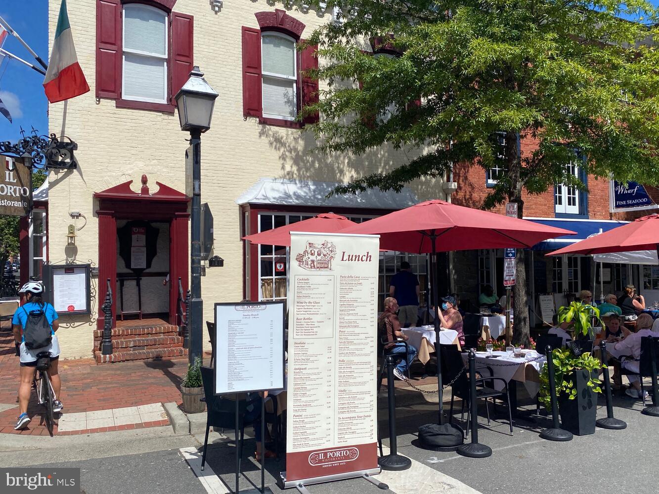 115 N LEE STREET BH208