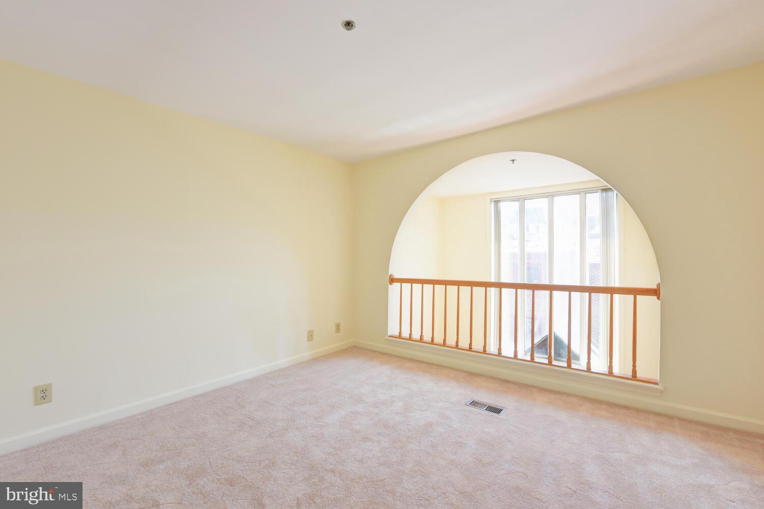 115 N LEE STREET BH208