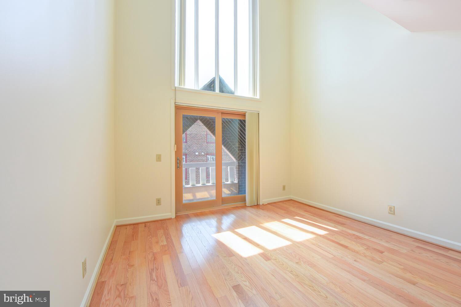 115 N LEE STREET BH208