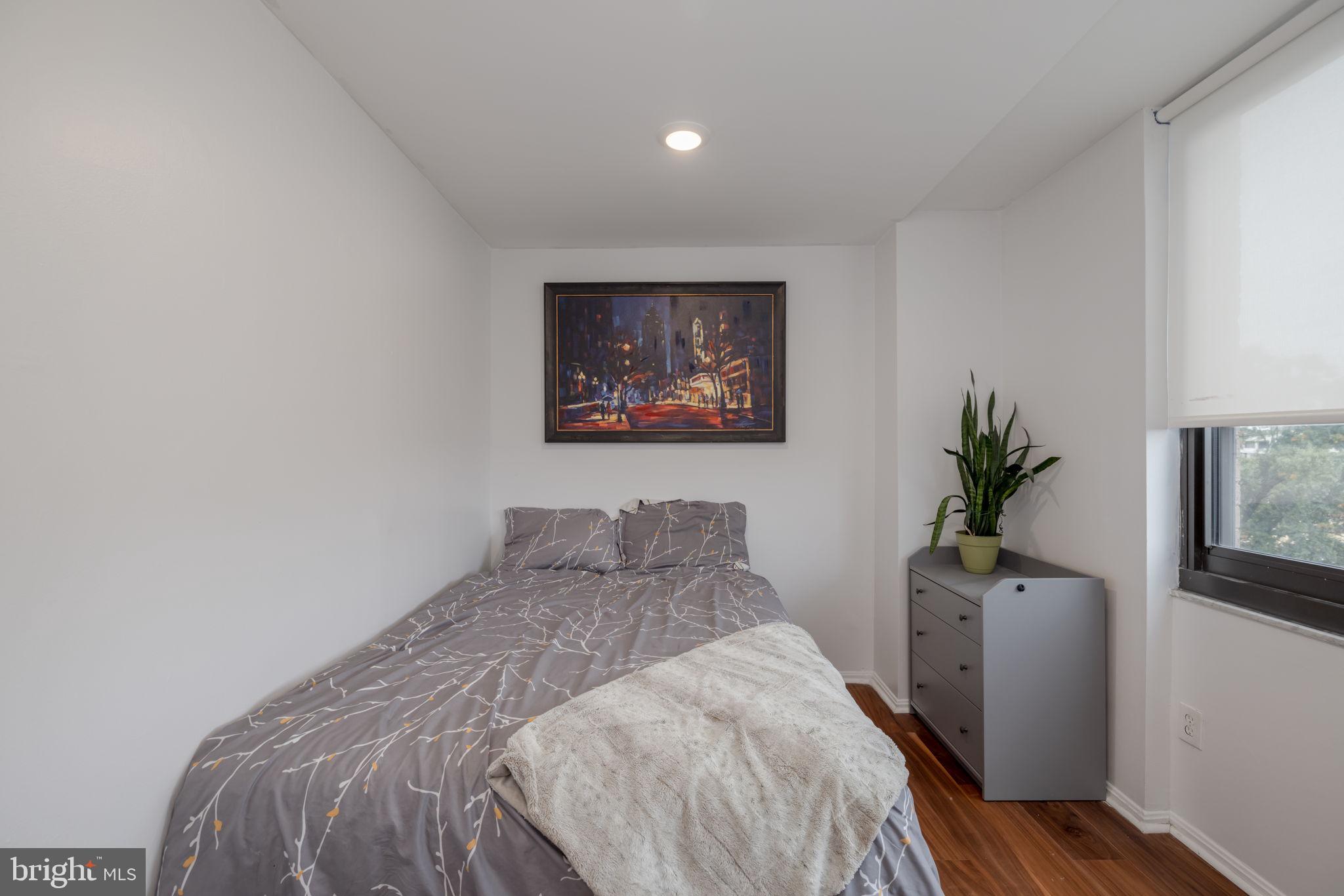 5500 HOLMES RUN PARKWAY 1005