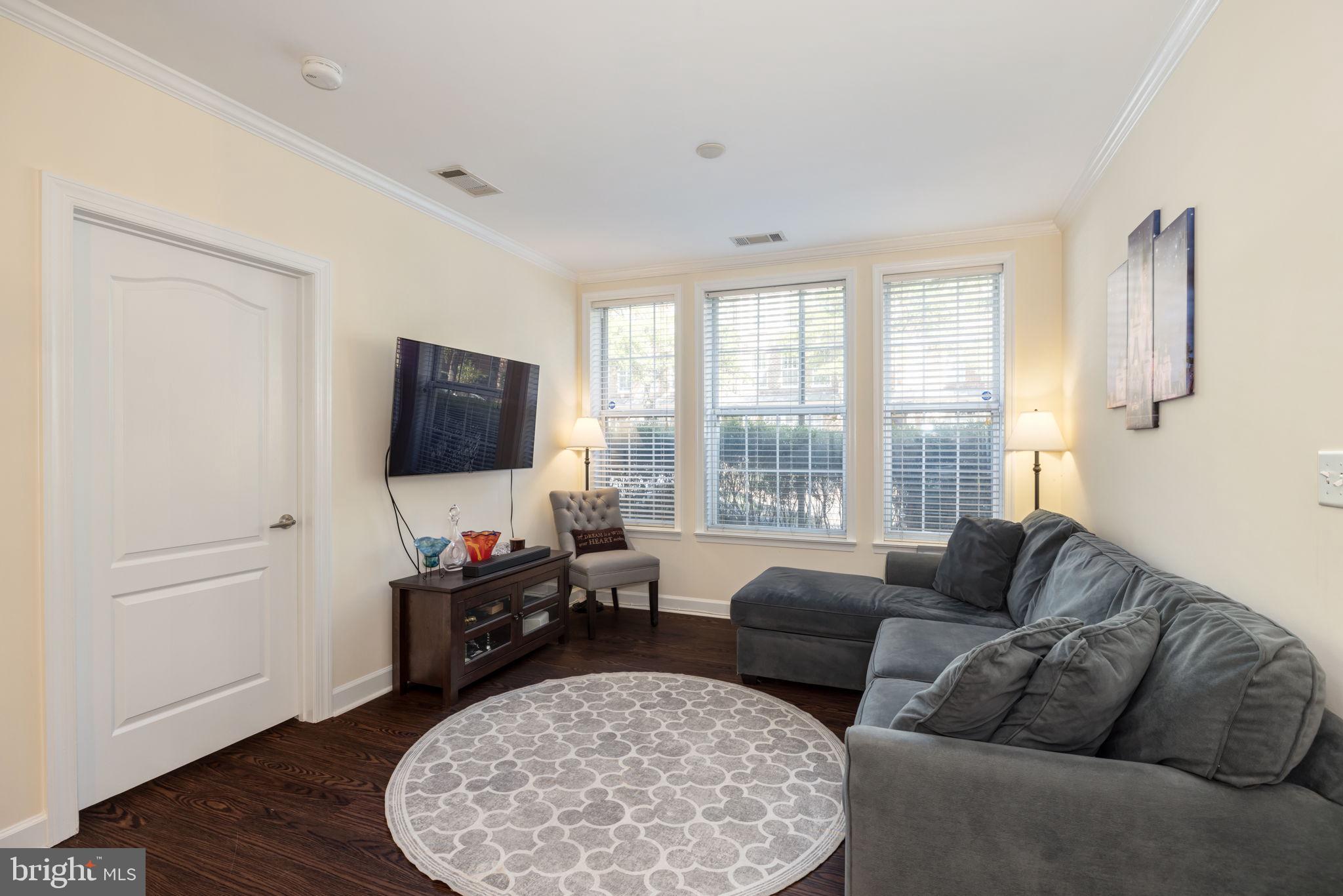 400 CAMERON STATION BOULEVARD G6