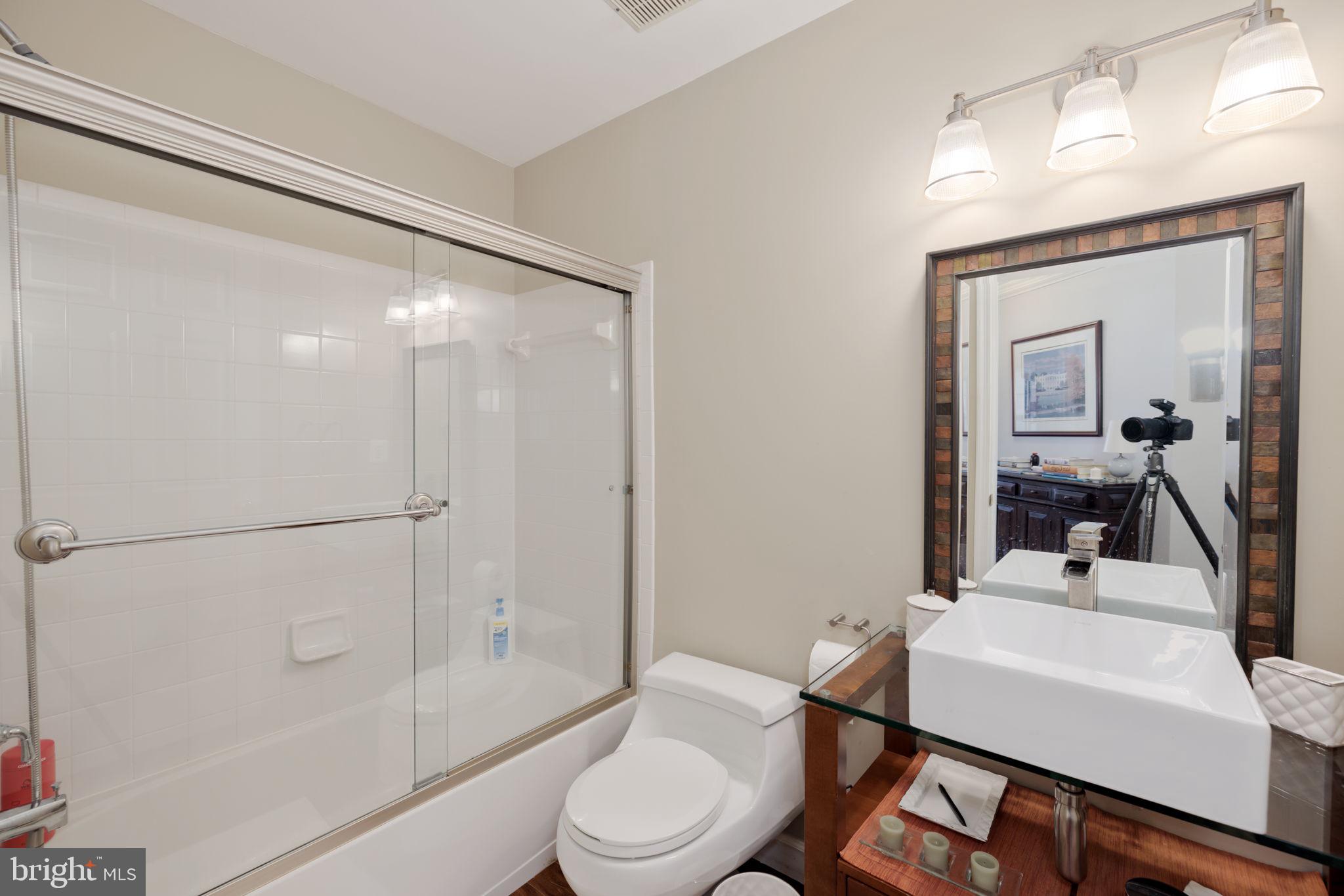 4910 BARBOUR DRIVE B