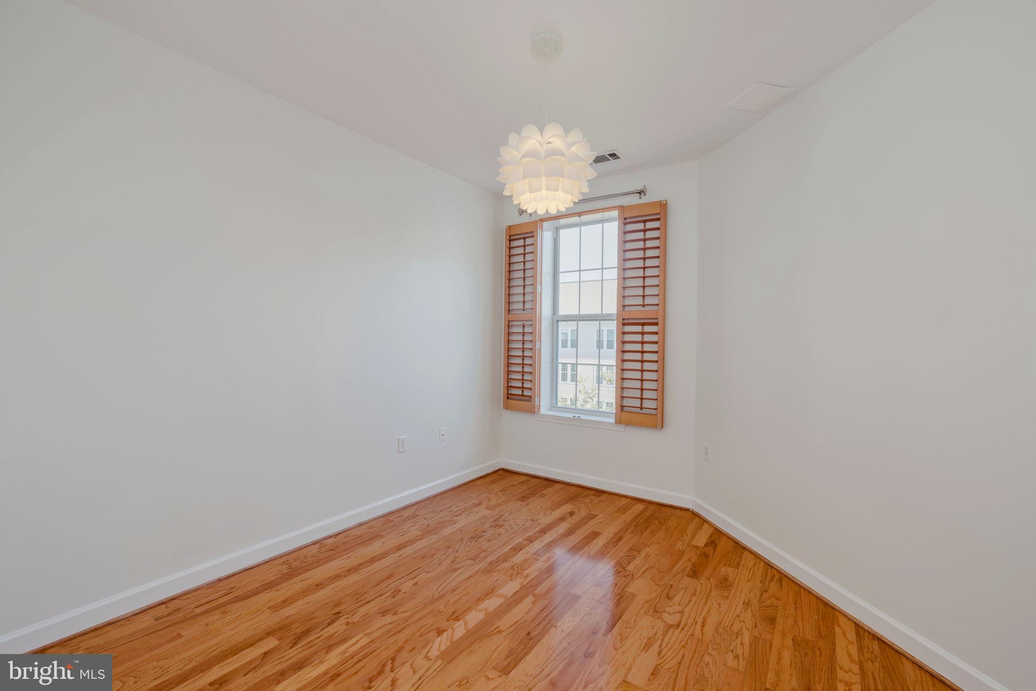 400 CAMERON STATION BOULEVARD 421