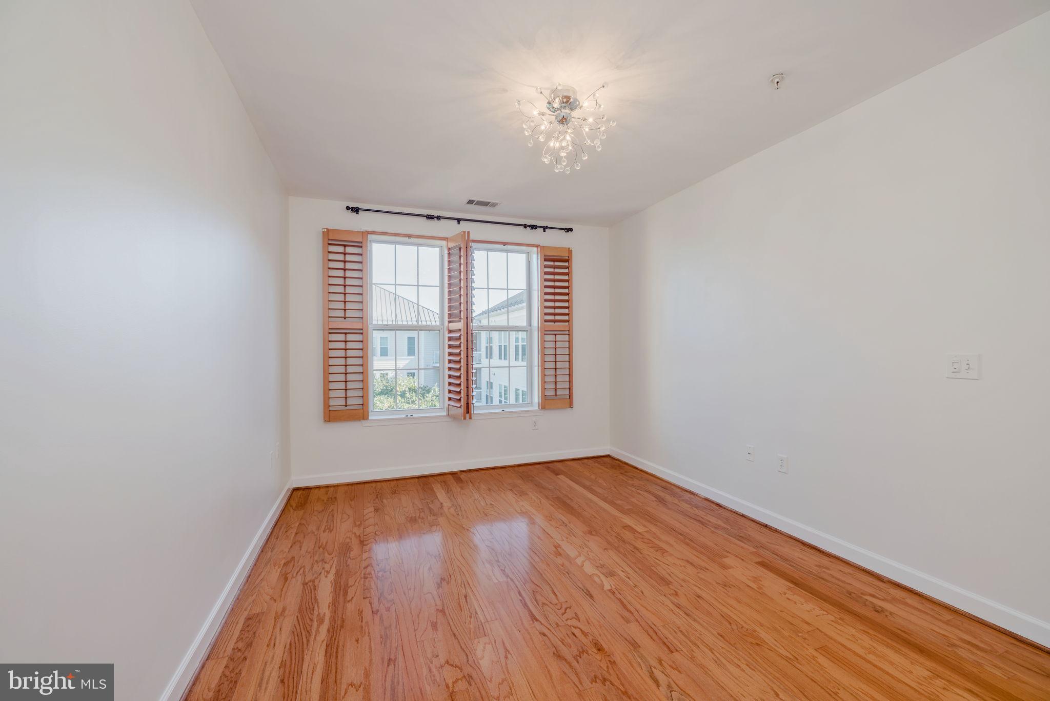 400 CAMERON STATION BOULEVARD 421