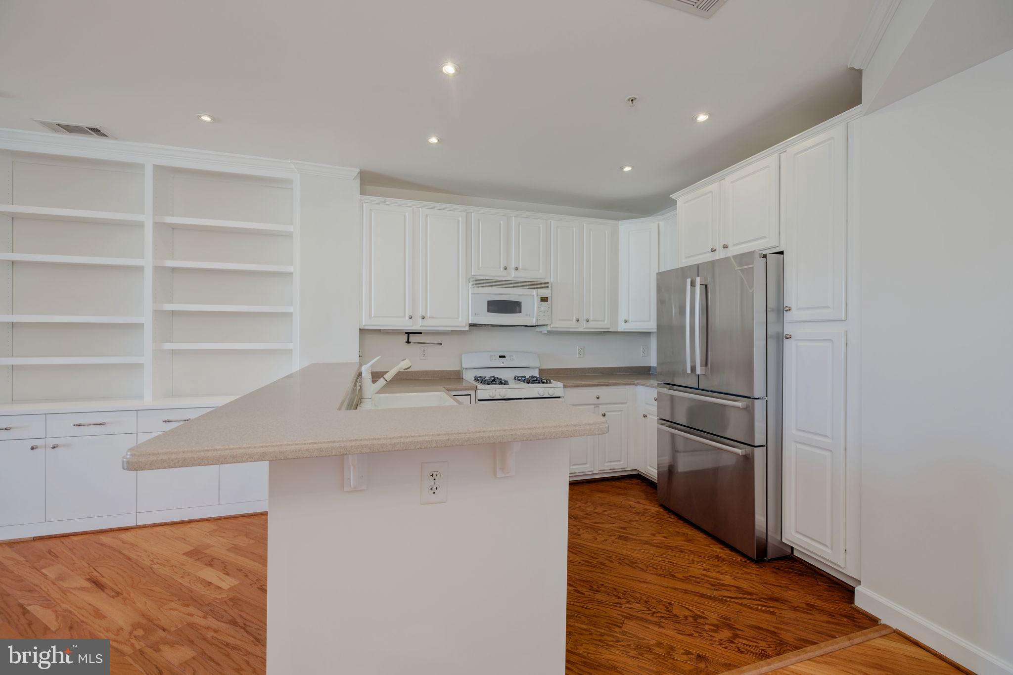 400 CAMERON STATION BOULEVARD 421