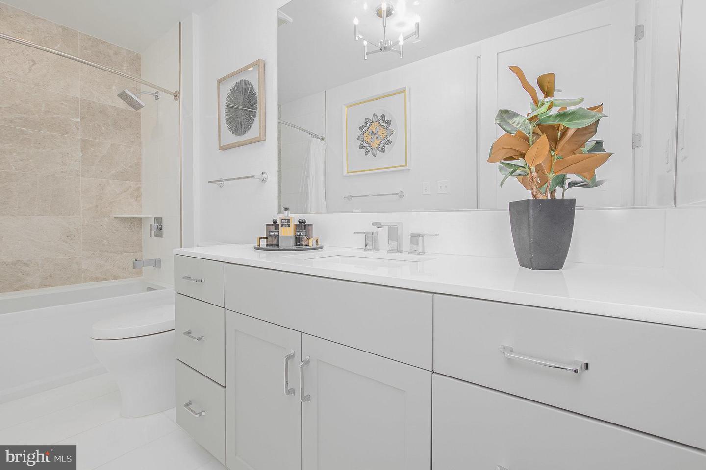 801 N Fairfax St #420